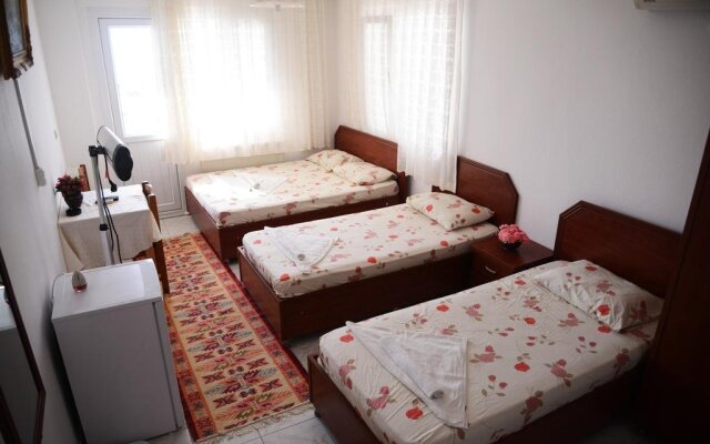 Huzur Hotel