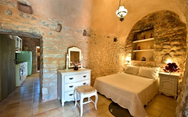 Arapakis Historic Castle