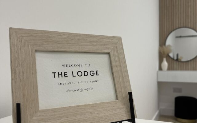 The Lodge Hideaway - Studio Style, Simple Luxury