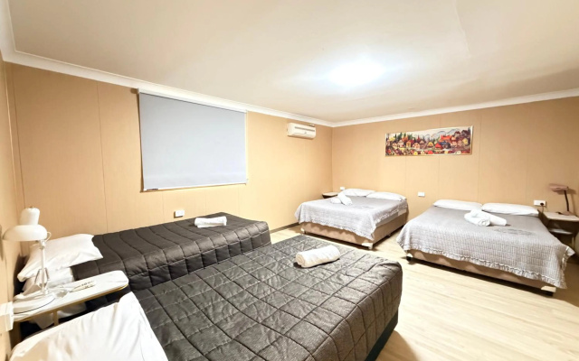 Alpine Heritage Motel – Guest Rooms – Goulburn
