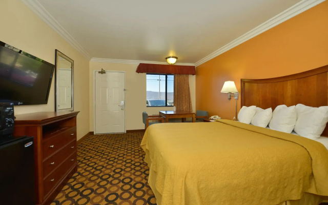 Quality Inn Lake Elsinore I-15