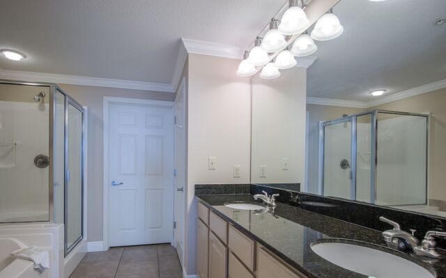 Legacy Towers-Legacy II 1005