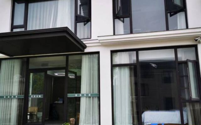 Xiangshan Jiayi Sisters Holiday Villa