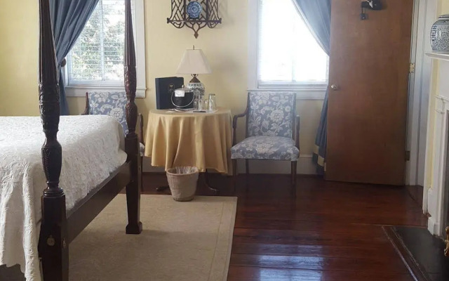 Barksdale House Inn