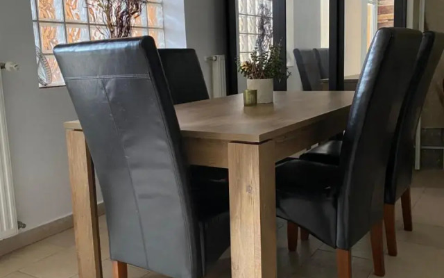 Viktória ~Vízparti ~ Medencés ~ Apartman
