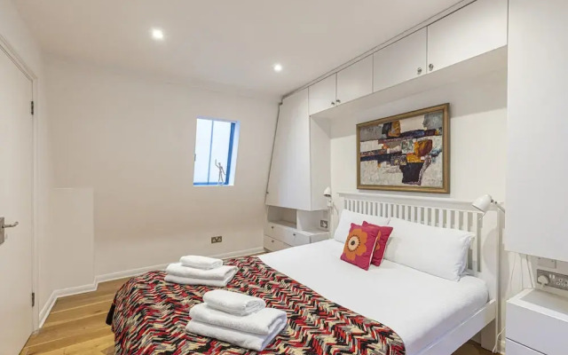 Stylish&Spacious 4br House W/Parking in Kensington