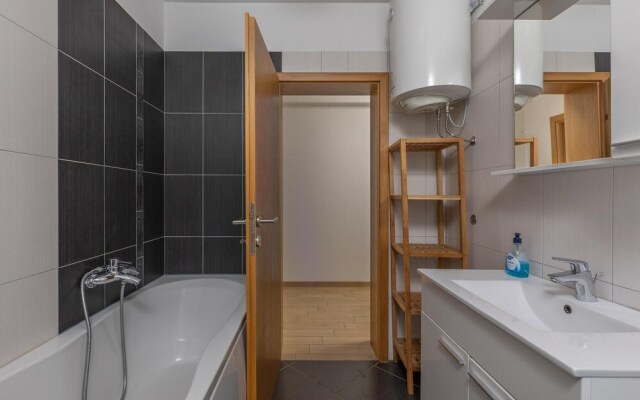 Stunning Home in Njivice With Wifi and 2 Bedrooms