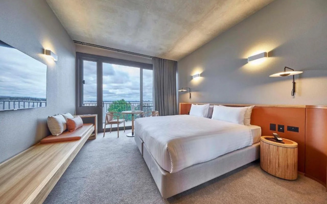 Wonil Hotel Perth - Handwritten Collection