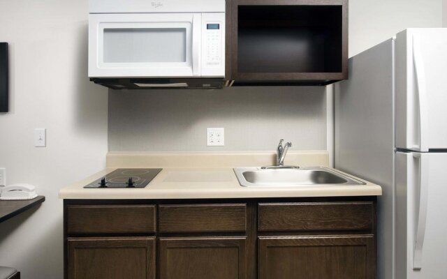 Extended Stay America Select Suites - Tampa - Northeast