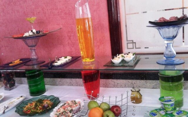 Al Mourouj Inn Hotel