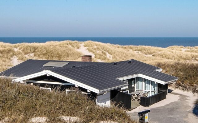 Peaceful Holiday Home in Henne Jutland With Sauna