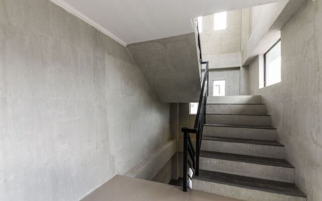 OYO 476 Hedda Hotel