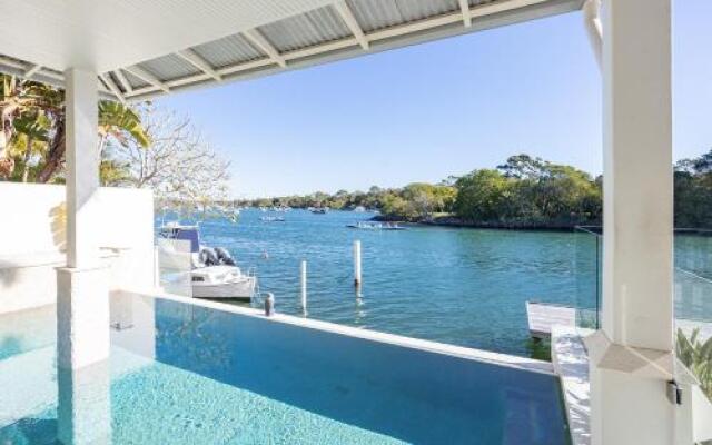 12 Noosa Parade