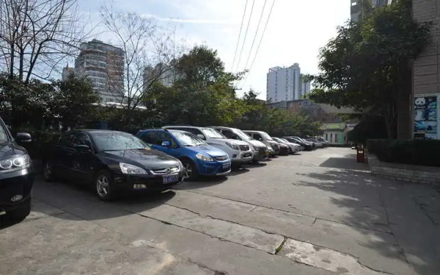 Traffic Hotel Chengdu