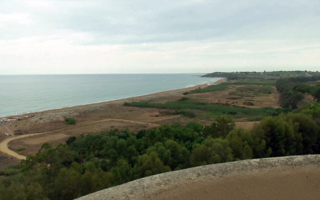 Paradise Beach Resort