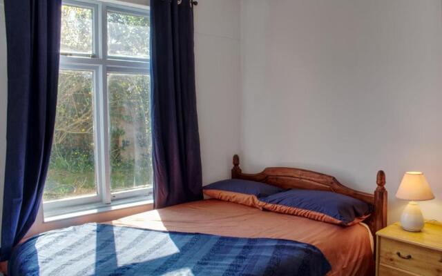 Perranporth Bungalow 2mins Walk to Beach!