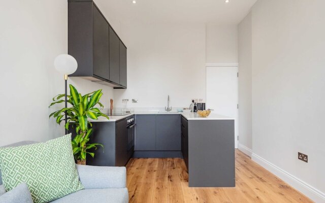 Lillie Road Residence I