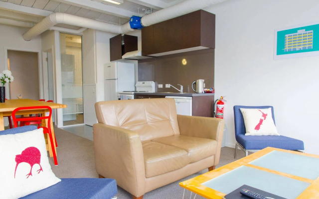 The Setup on Dixon - Hostel