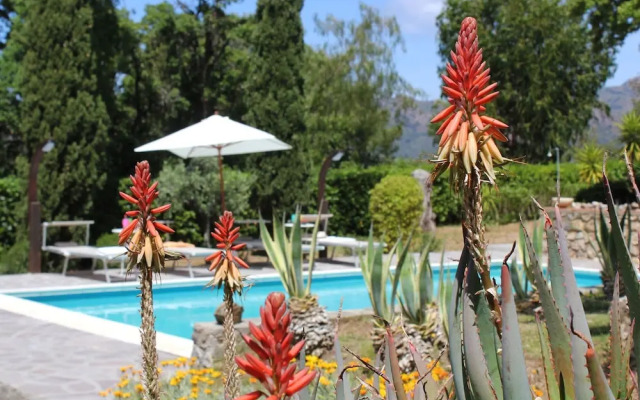 Belvilla by OYO Villa Alexa