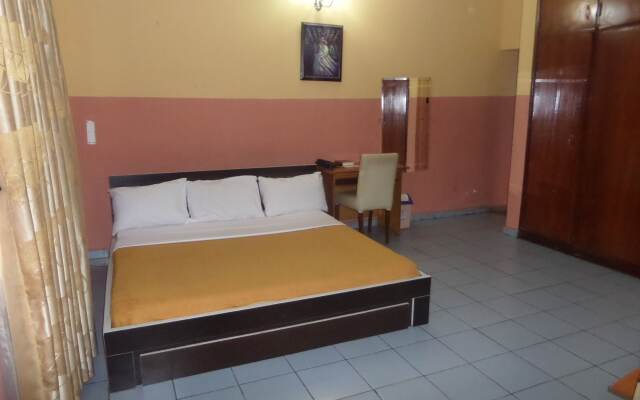 Febson Hotel