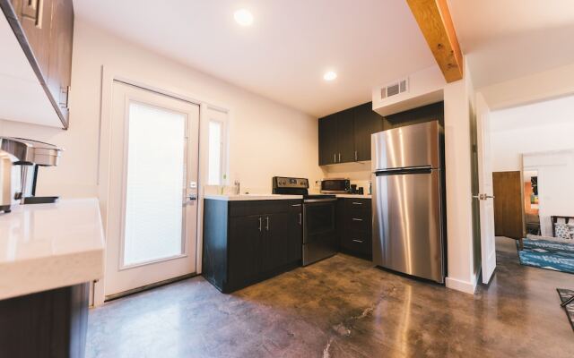 WanderJaunt Apts near Roosevelt Row