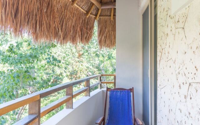 Secret Garden Oasis 3BR Penthouse