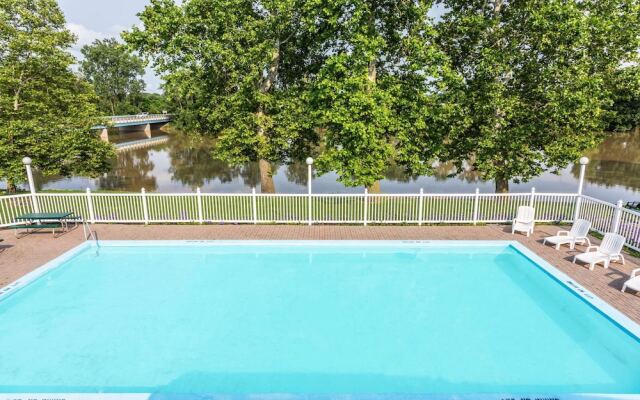 Days Inn Tiffin