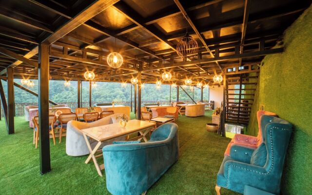 Mudras Grove Resort