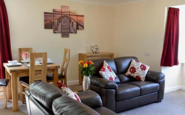 Flat 2 Lonsdale House