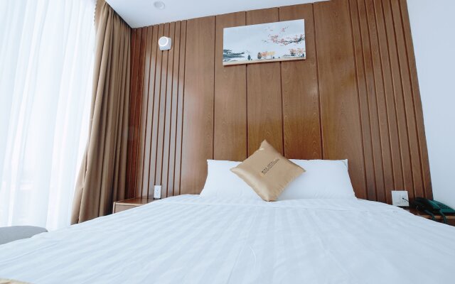 Mira Hotel
