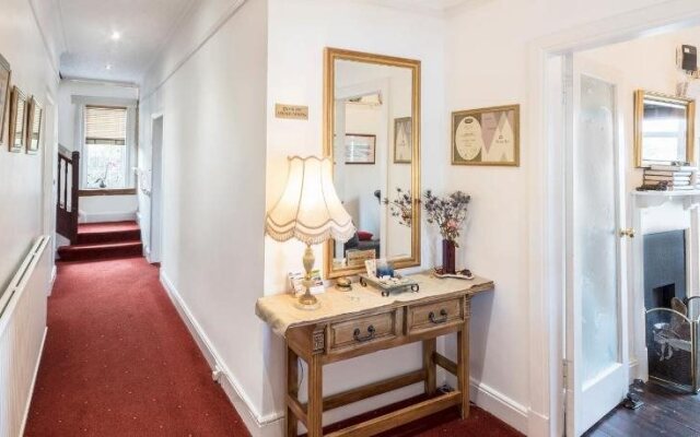 Hillview House BB