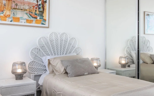 Mermaid Beach Luxury Penthouse