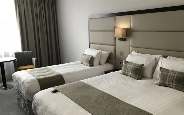 Menlo Park Hotel