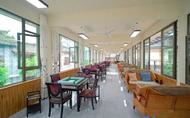 Qingchengshan Yunju Villa