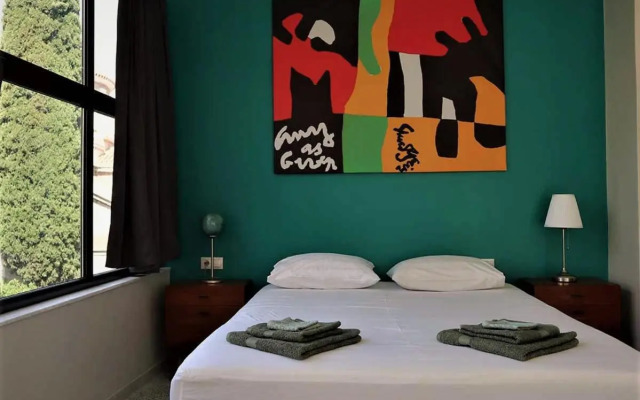 Central urban studio A