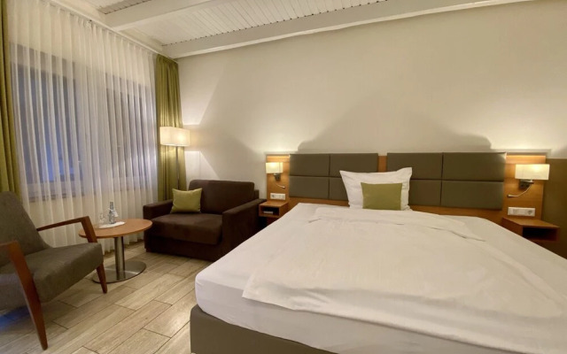 Waldhotel zum Bergsee Damme