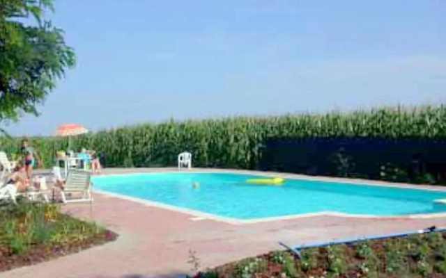 Countryside Bliss With Pool & Tennis