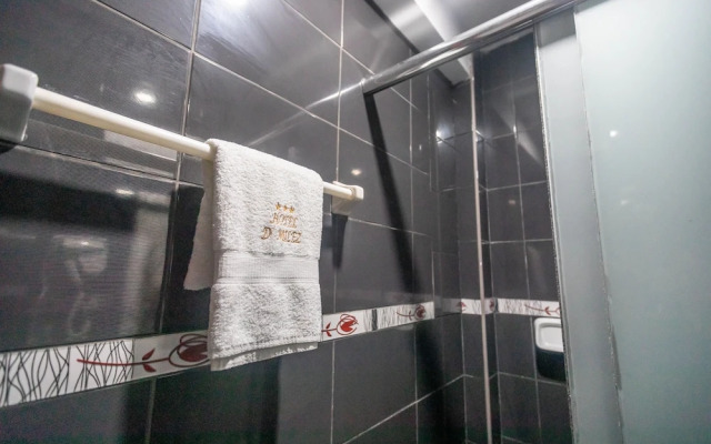 Dmilez Hotel