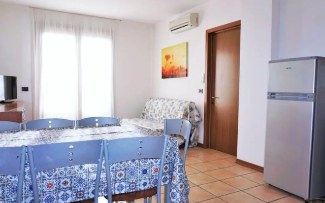 Spacious Apartment in Caorle With Pool