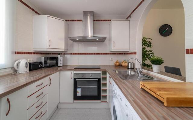 N&A Golondrinas Recently Renovated 2bdr Apt