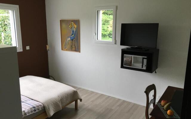 Montaney Guests House