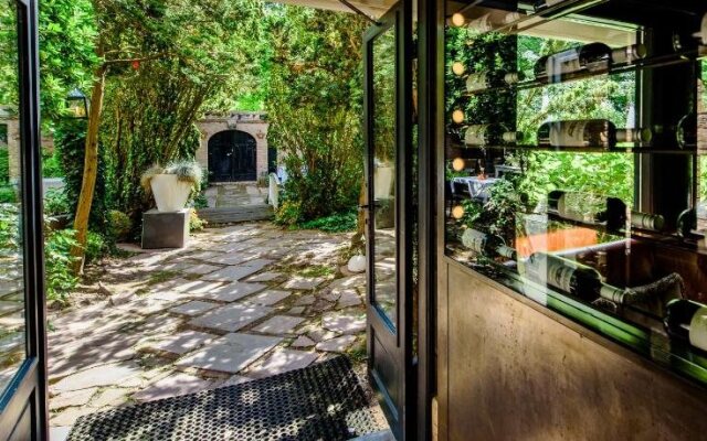 Luxury Vintage Hotel Villa Beukenhof