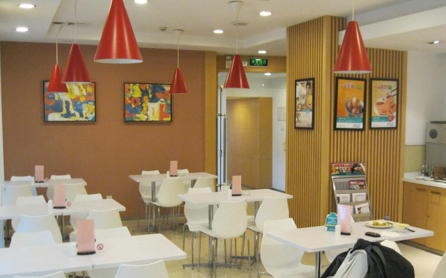 Jinjiang Inn (Shanghai Jiaozhou Road)