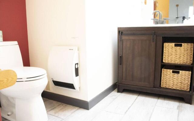 Premier Condo completely renovated Highridge C8