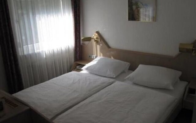 Hotel Maifelder Hof