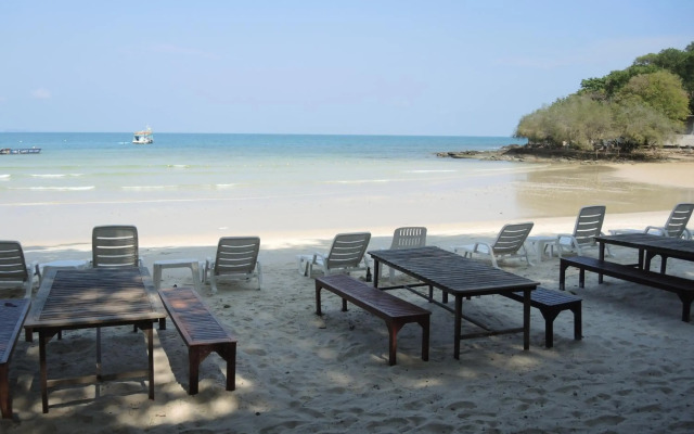 The C Samet Beach Resort