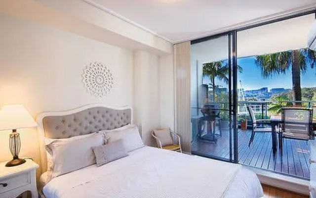 Homebush Bay Self-Contained Modern Two-Bedroom Apartments (BEN)