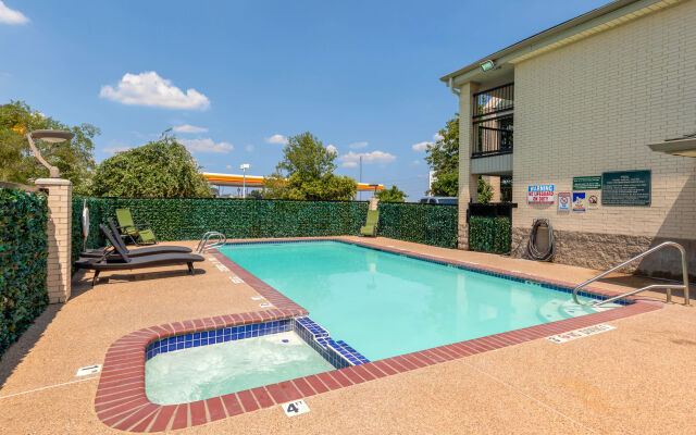 Sleep Inn & Suites Highway 290/NW Freeway