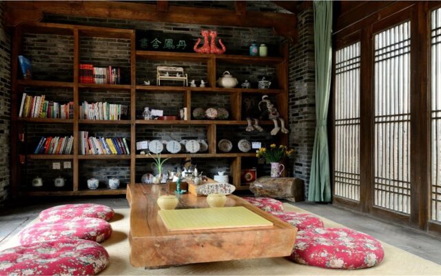 Blossom Hill Inn Lijiang Eminentland