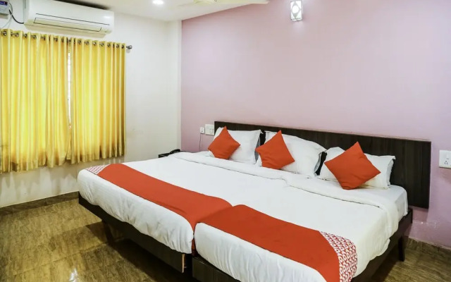 OYO 24519 Hotel Mother Palace